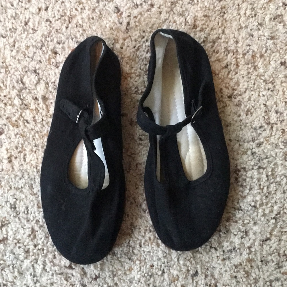 Urban Outfitters Mary Jane’s